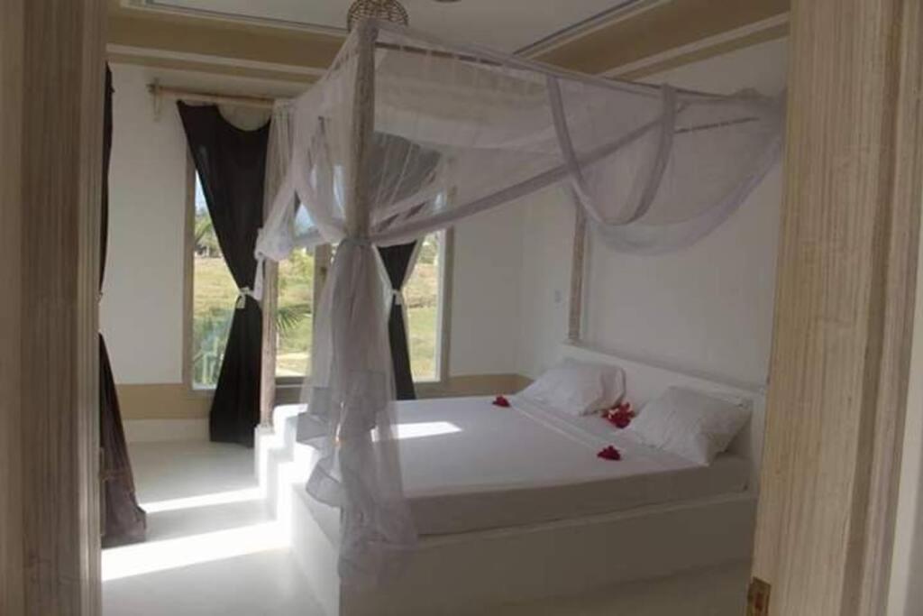 واتامو White Villa - Paparemo Beach المظهر الخارجي الصورة